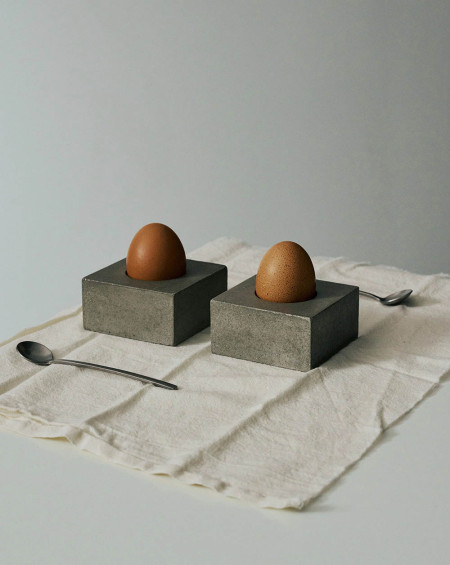 COQUETIER UOVO EGG CUP BETON SERAX