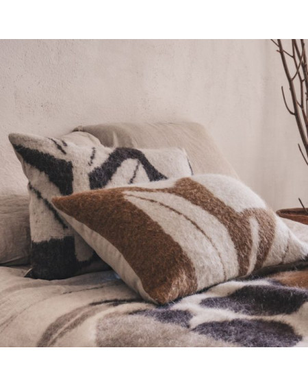 COUSSIN MIMO 40X60 CAMEL BED AND PHILOSOPHY COUSSIN MIMO 40X60 CAMEL BED AND PHILOSOPHY