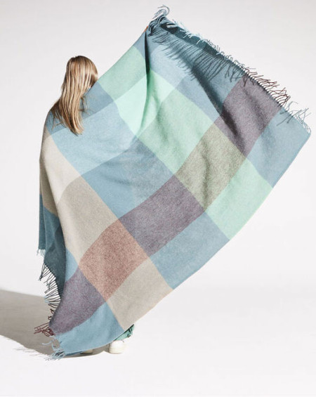 PLAID A CARREAUX EN LAINE 130X185 RHUBARBE FATBOY