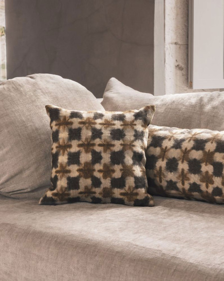 COUSSIN ZIA 30X60 RIMBAUD BED AND PHILOSOPHY COUSSIN ZIA 30X60 RIMBAUD BED AND PHILOSOPHY