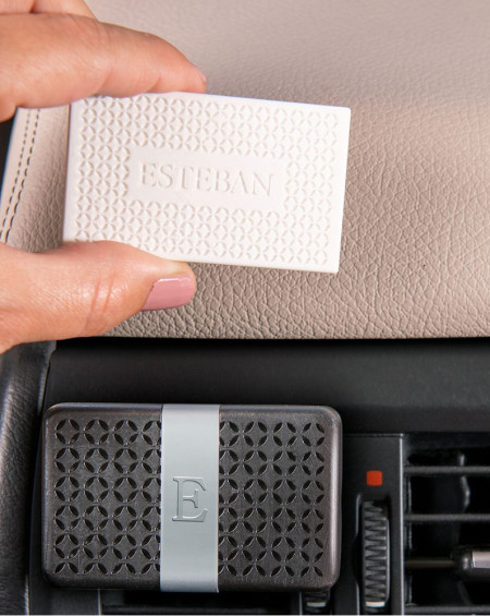 RECHARGE CERAMIQUE POUR DIFFUSEUR DE VOITURE & POCHETTE A PARFUM (x2) AMBRE ESTEBAN RECHARGE CERAMIQUE POUR DIFFUSEUR DE VOITURE & POCHETTE A PARFUM (x2) AMBRE ESTEBAN